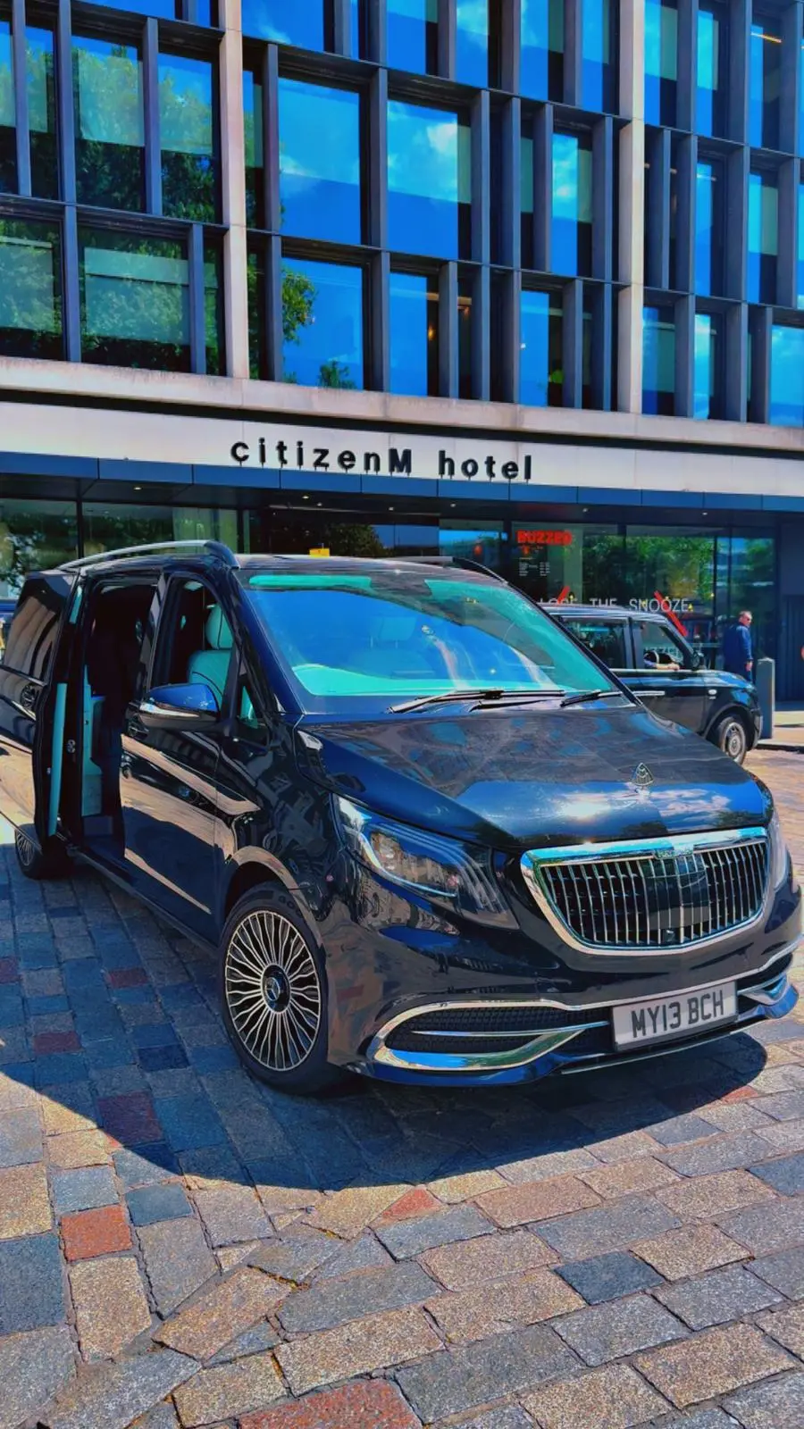 Picture of Mercedes Landjet